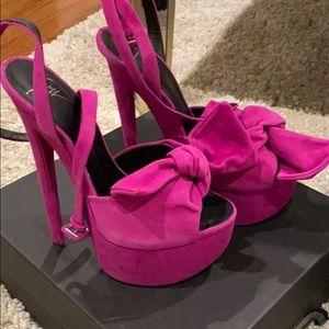 Giuseppe zanotti platform suede heels